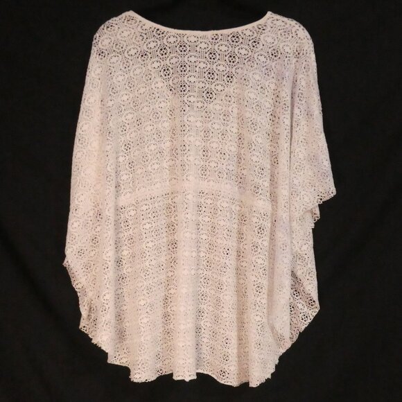 PAPAYA | medium | Elegant White Lace V-Neck Textured Poncho Blouse - Picture 2 of 16